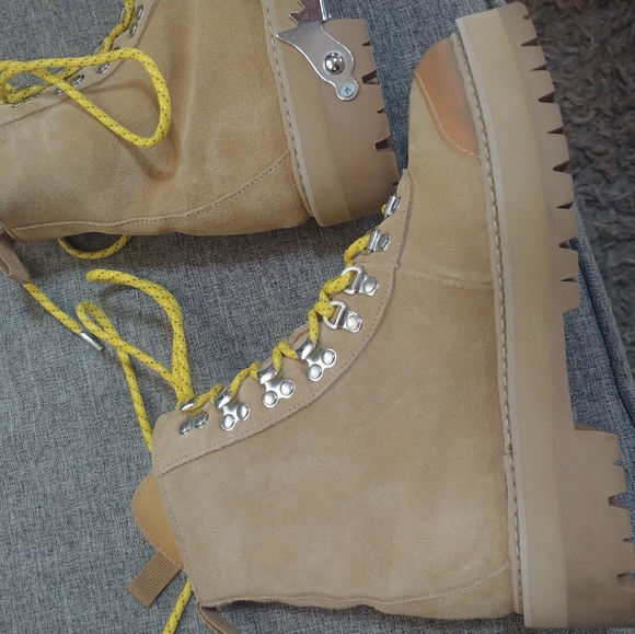 COPY - Off-white hiking boots - Picture 5 of 9